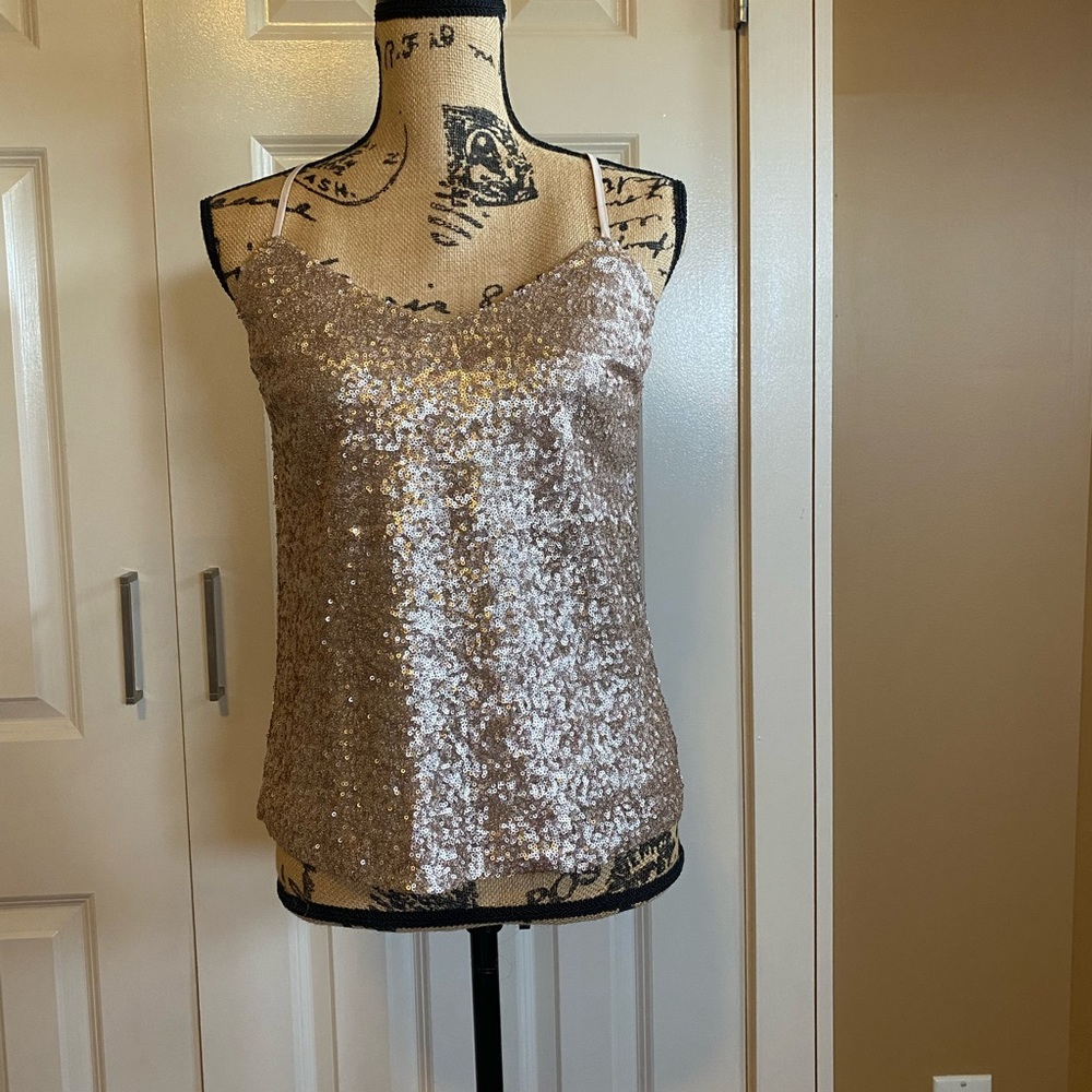 ASOS Gold Sequin-embellished woven fabric V-neck Spaghetti straps. Sz 4. EUC